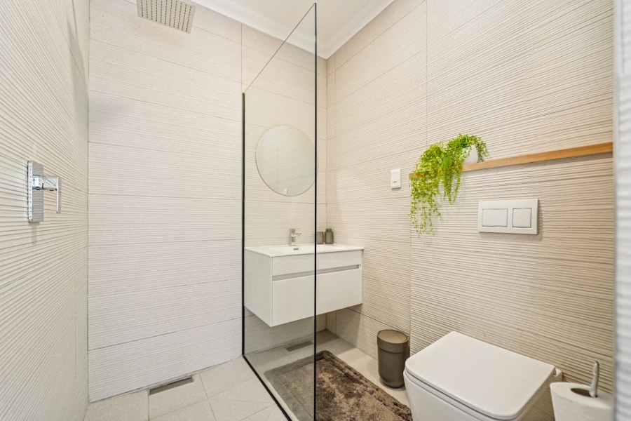 4 Bedroom Property for Sale in Tamboerskloof Western Cape